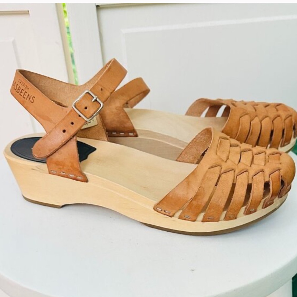 Swedish Hasbeens clog sandals, closed toe